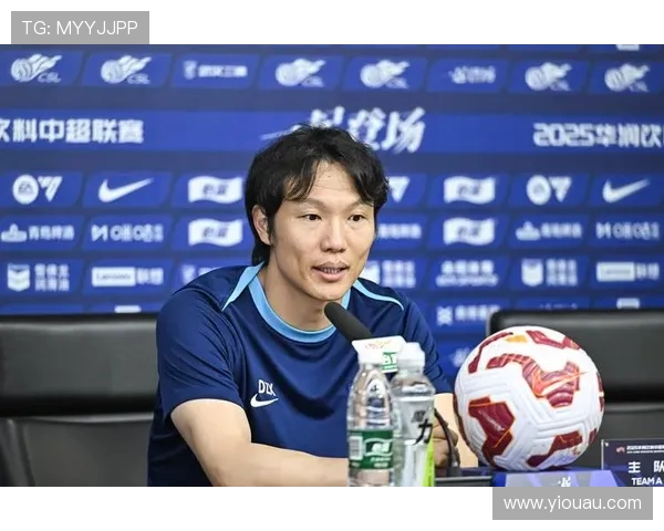 三镇主帅邓卓翔直言球队现状脆弱不堪不喜欢可选择离开 三镇主帅邓卓翔直言球队现状脆弱不堪不喜欢可选择离开